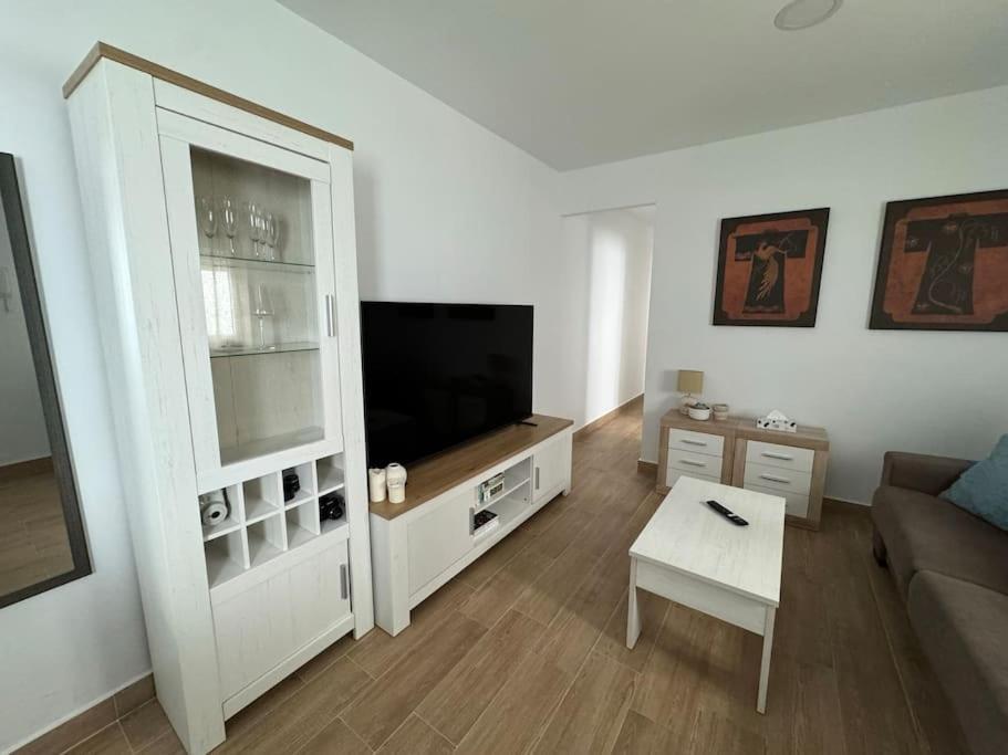 Rockside Residences La Linea Apartamento
